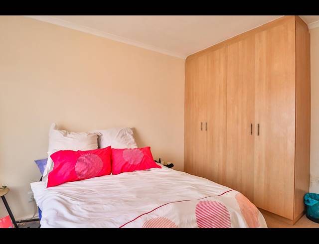 3 BEDROOM TOWNHOUSE RENTED IN GREENSHIELDS PARK